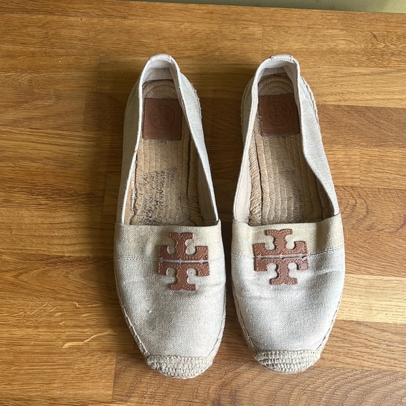 Tory Burch Weston Tan Gold Espadrilles - Picture 5 of 13
